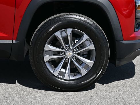 New 2026 Chevrolet Equinox LT w/ Safety and Technology Package FWD image 11