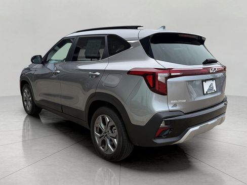 Used 2024 Kia Seltos S AWD/4WD image 10