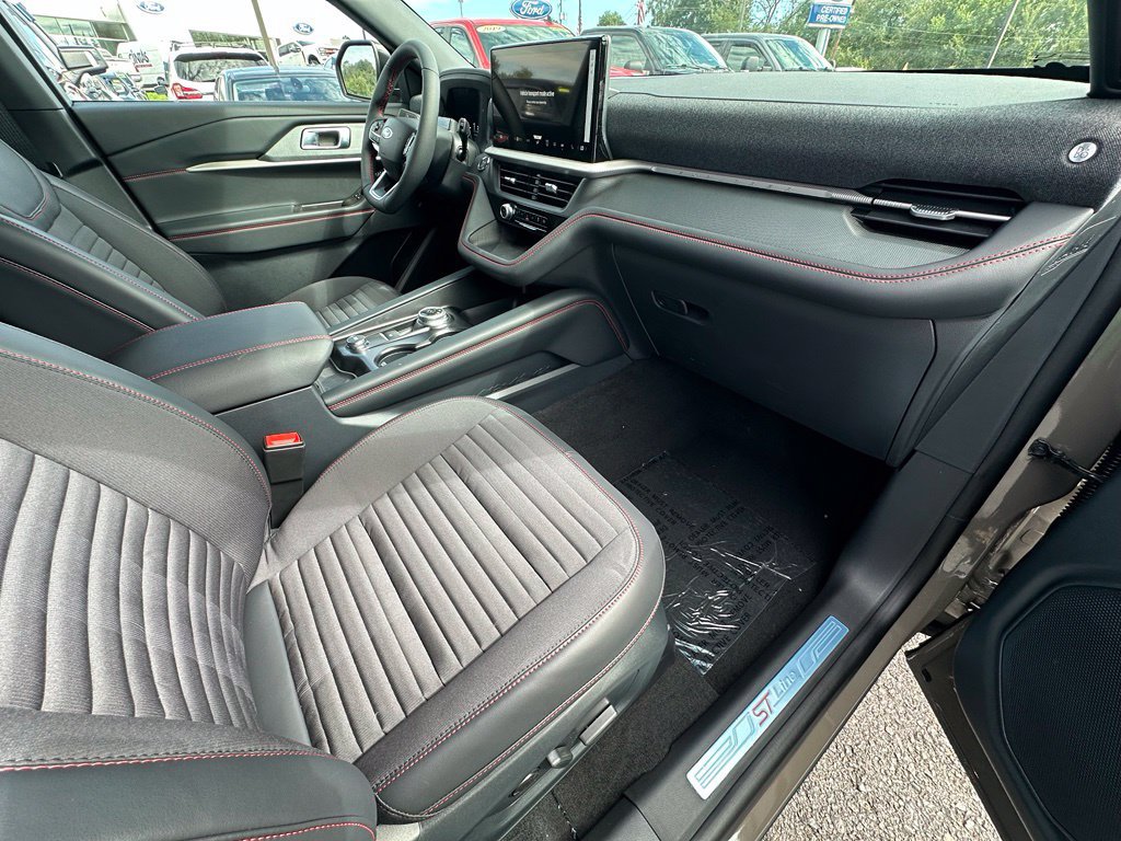 New 2027 Ford Explorer ST-Line w/ Premium Package AWD/4WD image 23