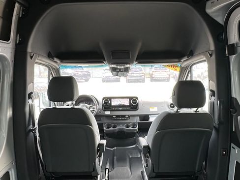 Used 2023 Mercedes-Benz Sprinter 3500 w/ Parking Package image 43