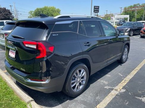Used 2023 GMC Terrain SLT FWD image 8