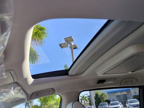 New 2026 Honda Odyssey Touring image 19