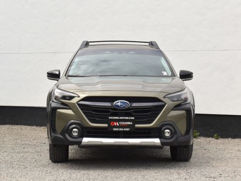Used 2023 Subaru Outback Limited AWD/4WD image 37
