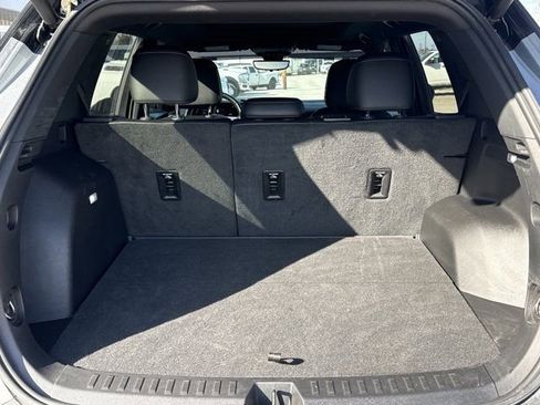 Used 2025 Chevrolet Equinox LT w/ Convenience Package II image 11