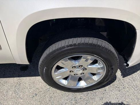 Used 2013 GMC Yukon Denali AWD/4WD image 16