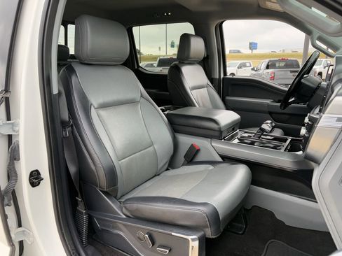 Used 2022 Ford F150 Lariat w/ Equipment Group 502A High AWD/4WD image 32
