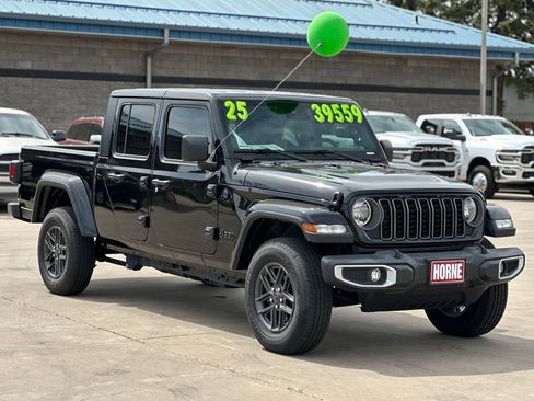 New 2025 Jeep Gladiator Sport image 1