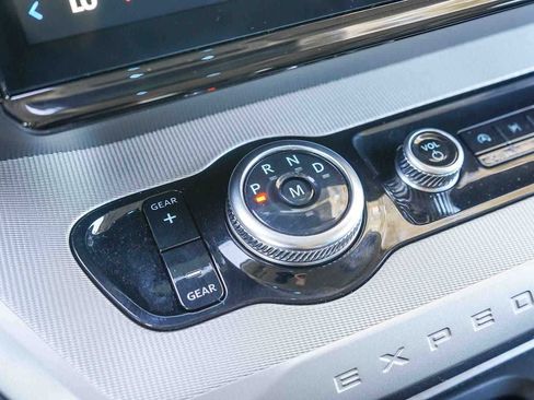 Used 2025 Ford Expedition Max Active RWD image 25