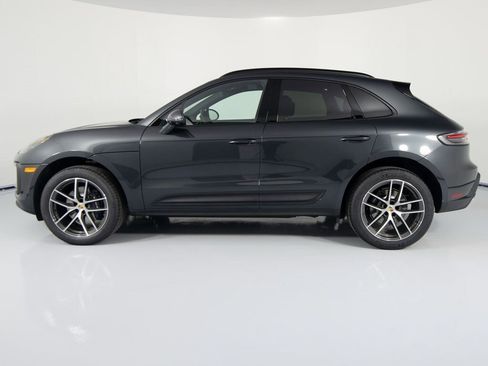 New 2026 Porsche Macan image 2