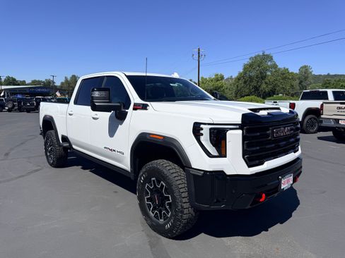 New 2026 GMC Sierra 2500 AT4X AWD/4WD image 3