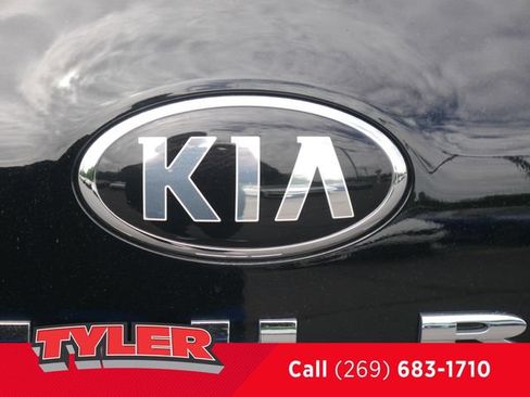 Used 2020 Kia Telluride LX AWD/4WD image 15
