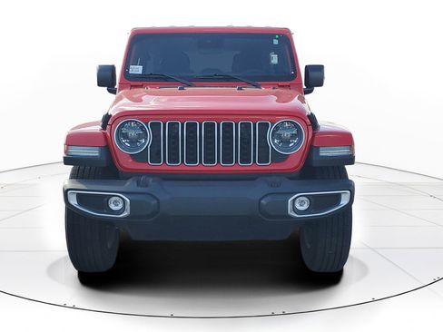 Used 2024 Jeep Wrangler Sahara image 2