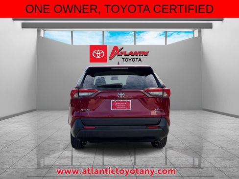 Certified 2023 Toyota RAV4 LE AWD/4WD image 7