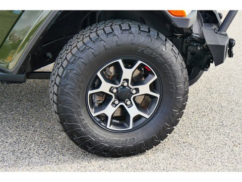 Used 2021 Jeep Wrangler Unlimited Rubicon image 32