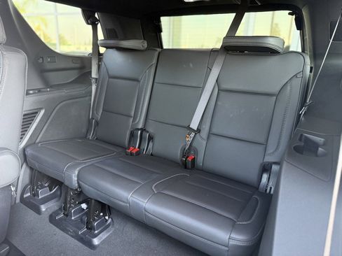 Used 2025 GMC Yukon Denali image 13