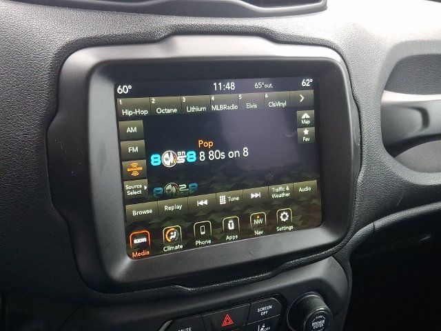 Used 2023 Jeep Renegade Latitude AWD/4WD image 18