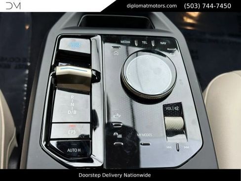 Used 2026 BMW iX xDrive60 AWD/4WD image 34