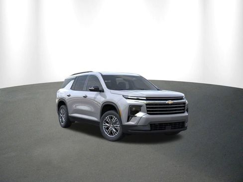 New 2026 Chevrolet Traverse LT FWD image 1