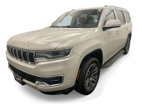 Used 2022 Jeep Wagoneer Series III w/ Rear Seat Entertainment Group AWD/4WD image 34