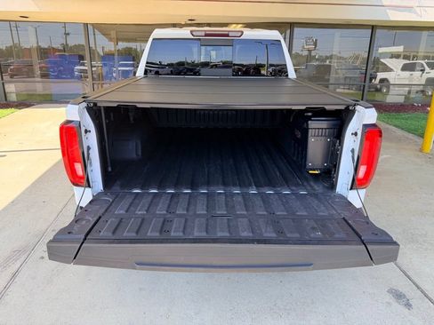 Used 2019 GMC Sierra 1500 SLT AWD/4WD image 33
