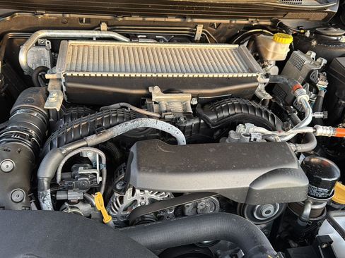 Used 2022 Subaru Outback Touring XT image 30