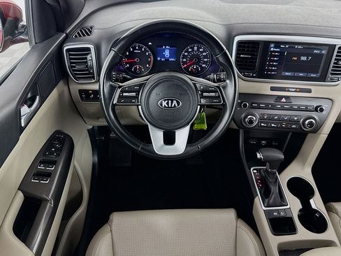 Used 2021 Kia Sportage S image 16