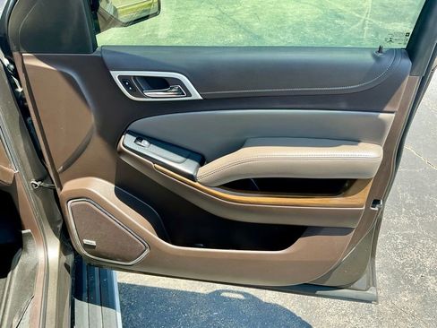 Used 2019 GMC Yukon Denali w/ Denali Ultimate Package AWD/4WD image 35
