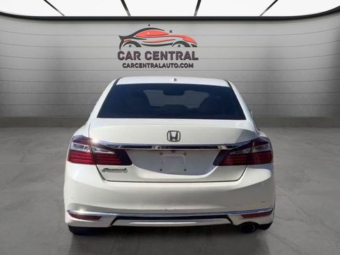 Used 2017 Honda Accord EX-L image 4