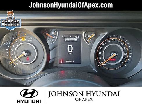 Used 2025 Jeep Wrangler Sport image 30