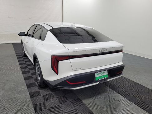 Used 2025 Kia K4 LX image 5