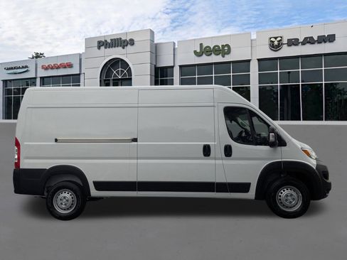 New 2025 RAM ProMaster 2500 w/ Convenience Group image 2