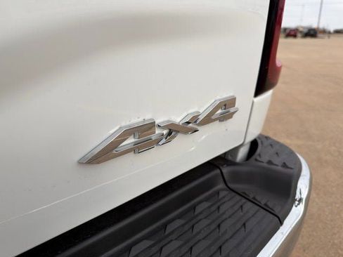 New 2026 RAM 2500 Big Horn AWD/4WD image 19