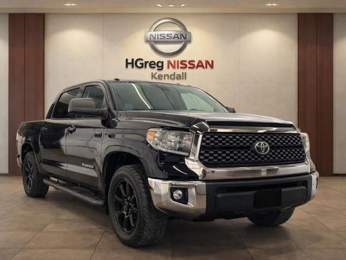 Used 2019 Toyota Tundra SR5 w/ SR5 Upgrade Package image 4