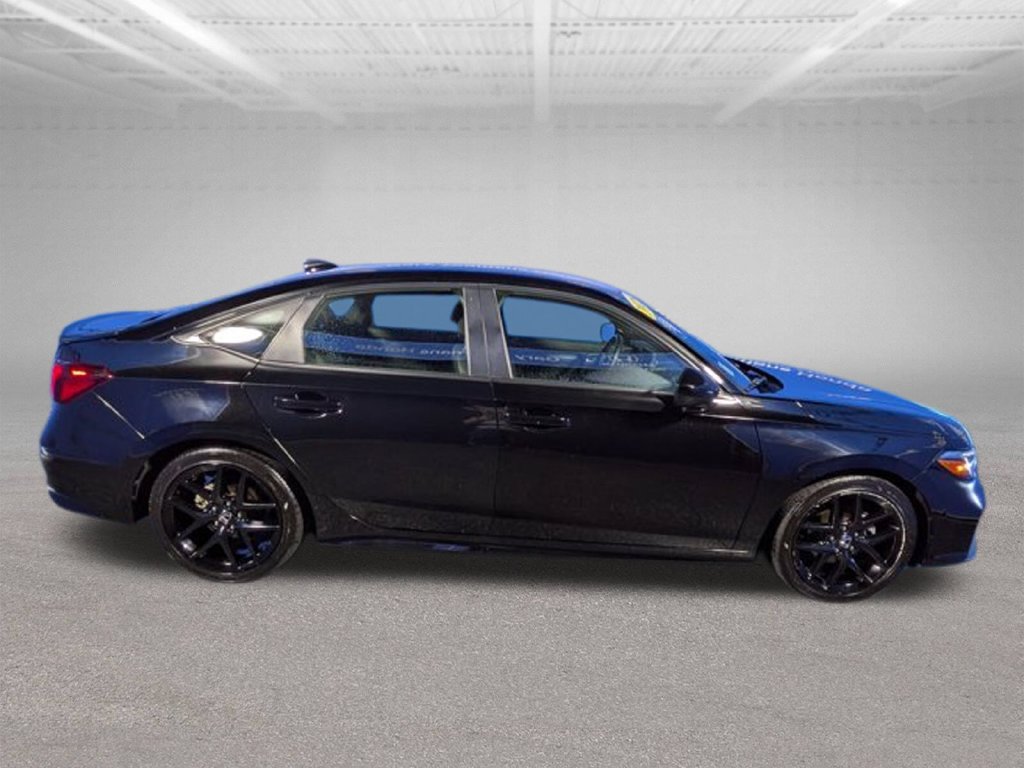 Used 2025 Honda Civic Sport image 4