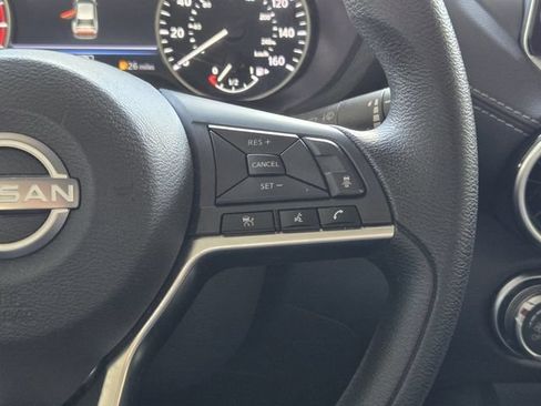 Used 2025 Nissan Sentra SV FWD image 31