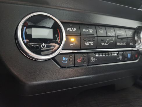 Used 2018 Ford Expedition Max Limited w/ Equipment Group 301A image 9