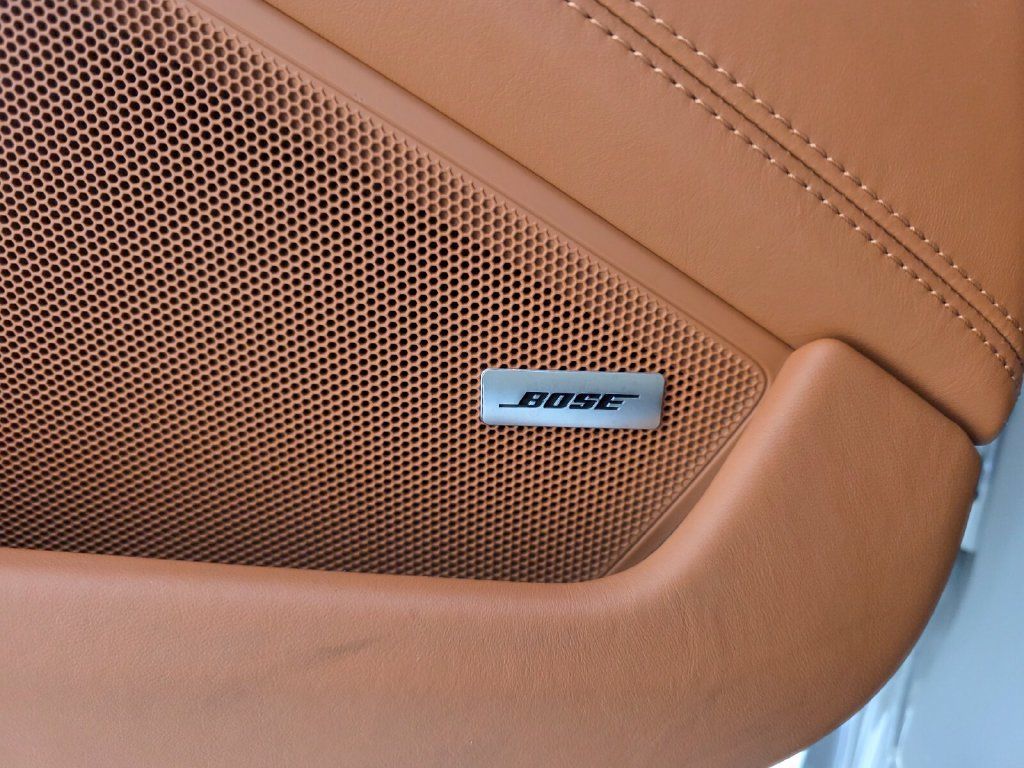Used 2025 Porsche 911 Carrera RWD image 26