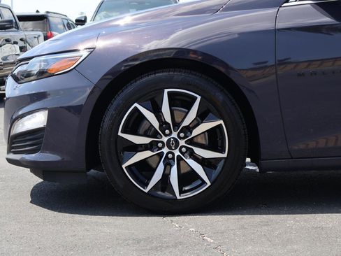 Used 2025 Chevrolet Malibu RS image 2