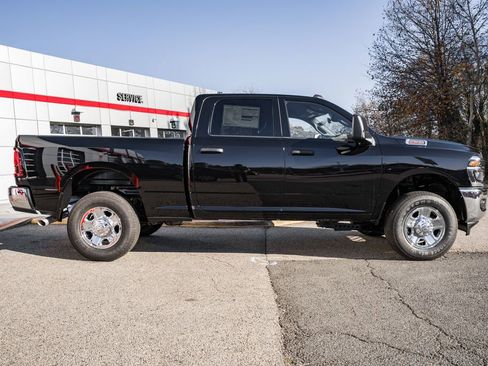 New 2026 RAM 2500 Tradesman w/ Chrome Appearance Group image 3