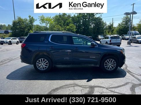 Used 2018 GMC Acadia SLE w/ Driver Alert Package I FWD image 4