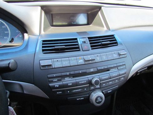 Used 2010 Honda Accord EX-L image 19