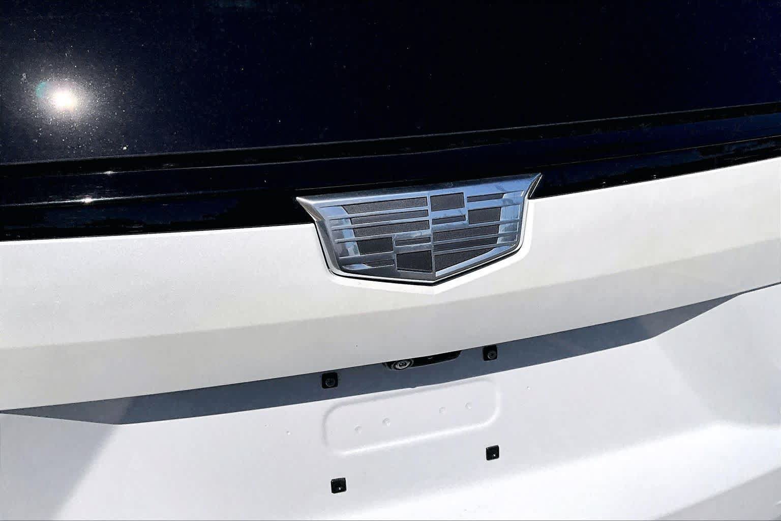 Used 2023 Cadillac Escalade ESV Sport Platinum w/ LPO, ONYX Package AWD/4WD image 30