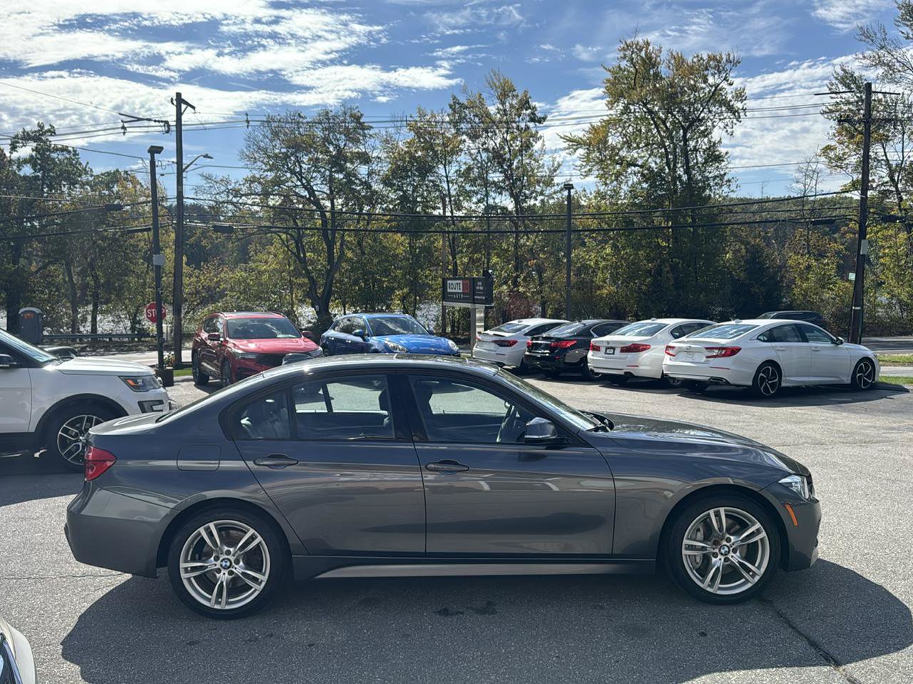 Used 2017 BMW 340i xDrive Sedan AWD/4WD image 7