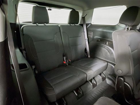 Used 2022 GMC Acadia SLE w/ Driver Convenience Package image 31