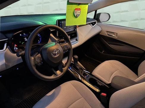 Used 2021 Toyota Corolla LE FWD image 11