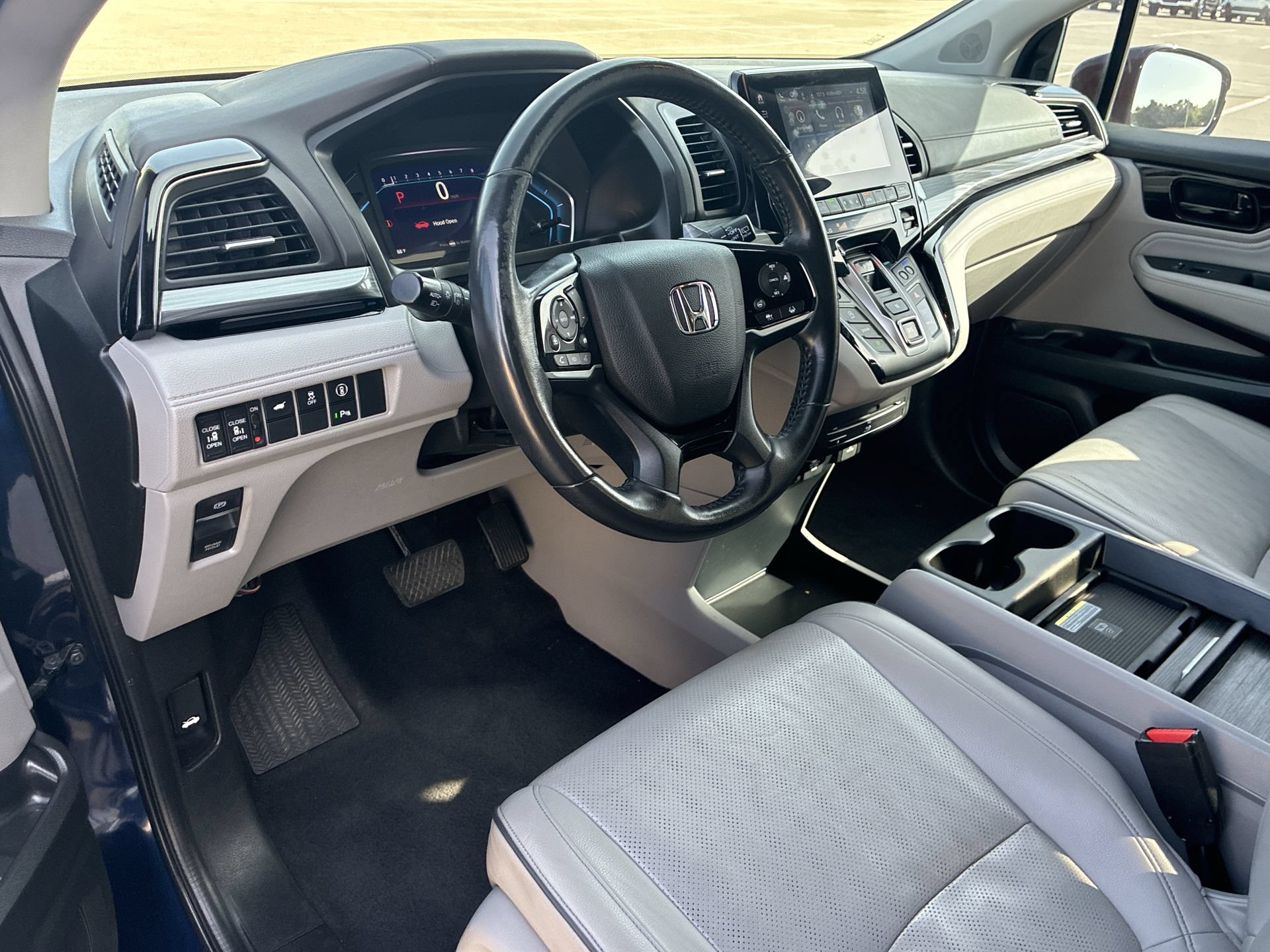 Certified 2022 Honda Odyssey Elite image 2