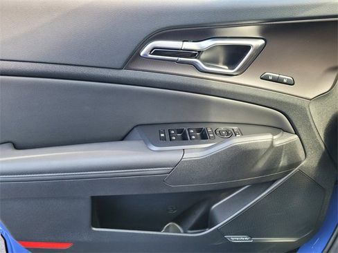 New 2026 Kia Sportage SX image 13