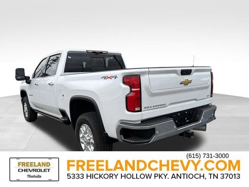 Used 2024 Chevrolet Silverado 2500 LTZ w/ LTZ Premium Package image 5