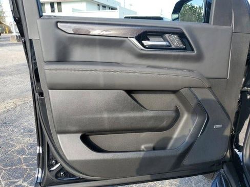 New 2026 GMC Yukon XL Elevation w/ Elevation Premium Package image 17