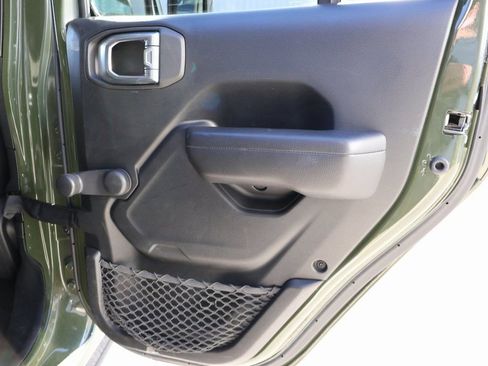 Used 2021 Jeep Wrangler Unlimited Sport image 11